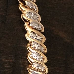 Gold tennis bracelet